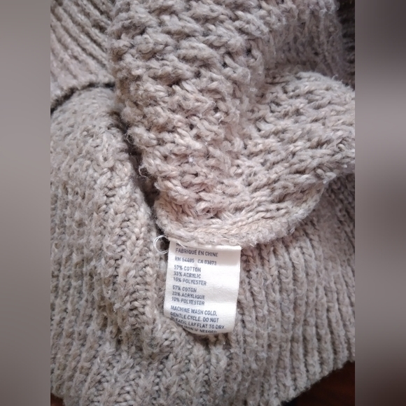 SALE $ American Eagle Outfitters Cowlneck Sweater XS - Picture 7 of 8